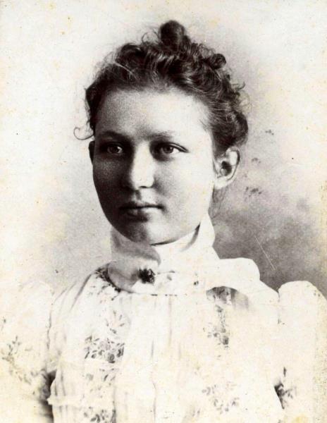 Georginia Fuchs, 1900
